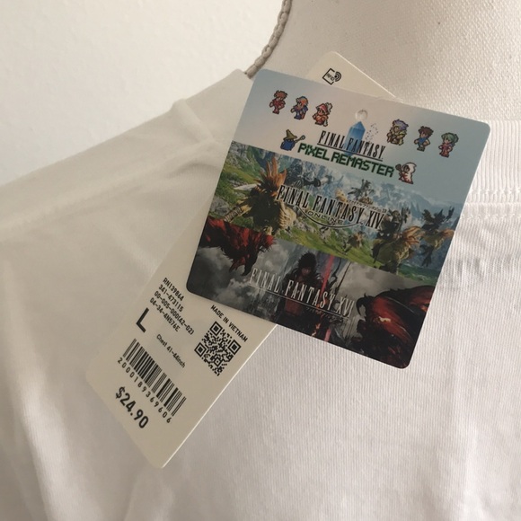 Uniqlo Final Fantasy tee - Picture 4 of 5